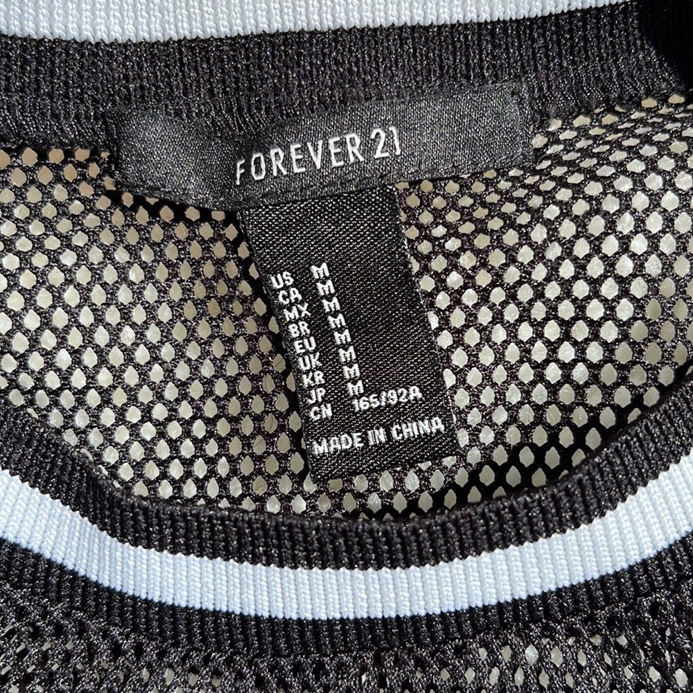 Forever 21 Top Size M - Picture 6 of 6
